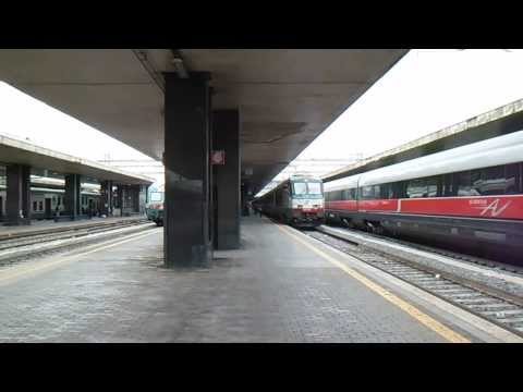 E402.032 in partenza con l' IC 553 Roma Termini - Reggio Calabria Centrale