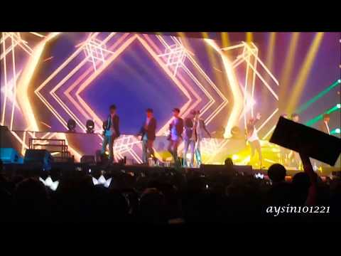 170922 워너원 싱가포르 팬미팅 - Hands on me