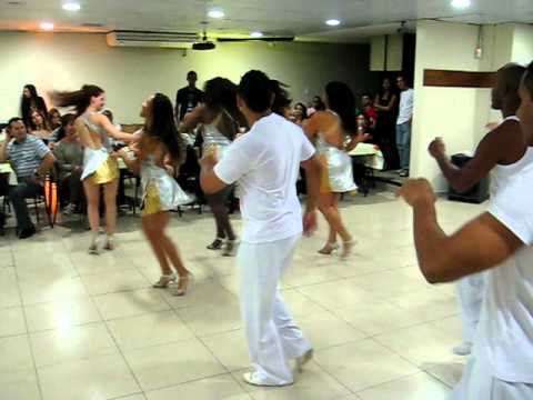 Cia SHEILA & CHOCOLATE - Samba de Gafieira