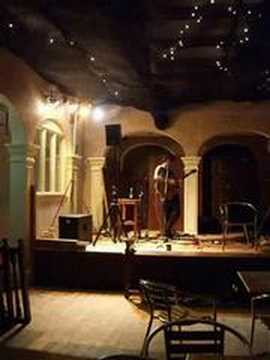 Journey song. Darius Alexander live @ Elephant Cafe-Bar