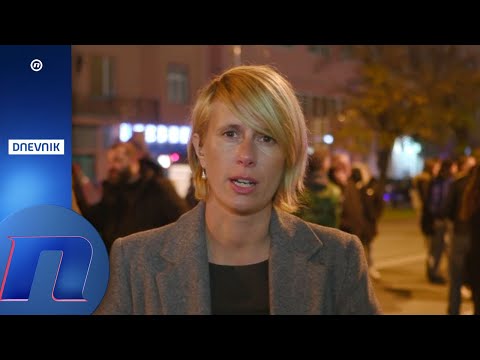 Jaćimović i sin prekinuli štrajk glađu, maloletni Milan na protestu prebijen,  danas i privođen