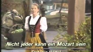 STEFANIE HERTEL -   NICHT JEDER KANN EIN MOZART SEIN
