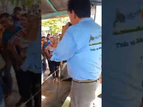 J. H. CASTILLO EMPARRANDAO EN LAS GARZAS.