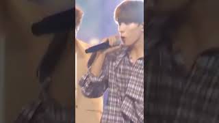 Download lagu dokyeom hitting the high notes in aju Nice 😭🔥✨✨ #kpopedit #shorts #seventeen mp3