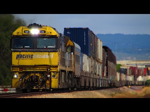 Pacific National 3MP5 Double Stack Container Train With NR38+NR93 At Kings Road Virginia (14/12/22)