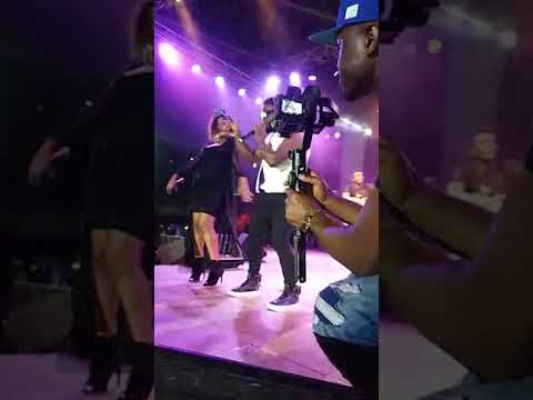 Dj zoumanto,Ko-C,Mimie sur la scene du palais des sports