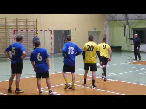 22.11.2017 r.  Olimpia Gościeszowice -  Traper Chichy .SHLPN - II kolejka (karny)