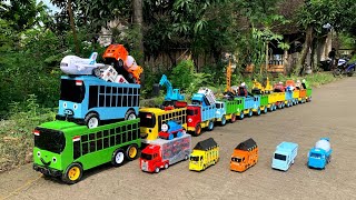 Download lagu WADIDAW !! Mobil Truk Tronton Panjang Bongkar Mainan Mobil Mobilan Truk Molen, Truk Mixer, Excavator mp3