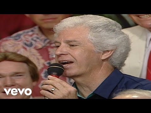 Bill & Gloria Gaither - Beyond the Gates [Live] ft. Jack Toney