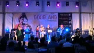 Jacinta & Alice in Dixieland  - Too Darn Hot