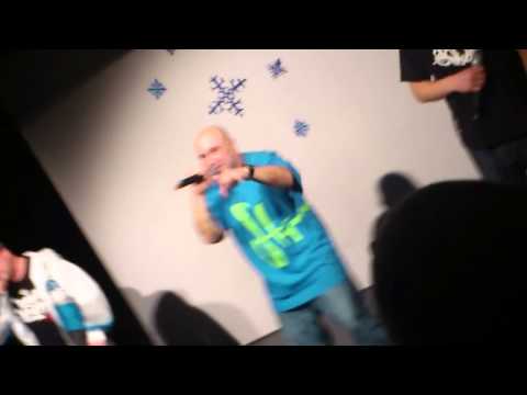 Czuk Borzym   Nie patrz ft  Cichy