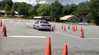 Practice for parallel parking to obtain driving license in US
