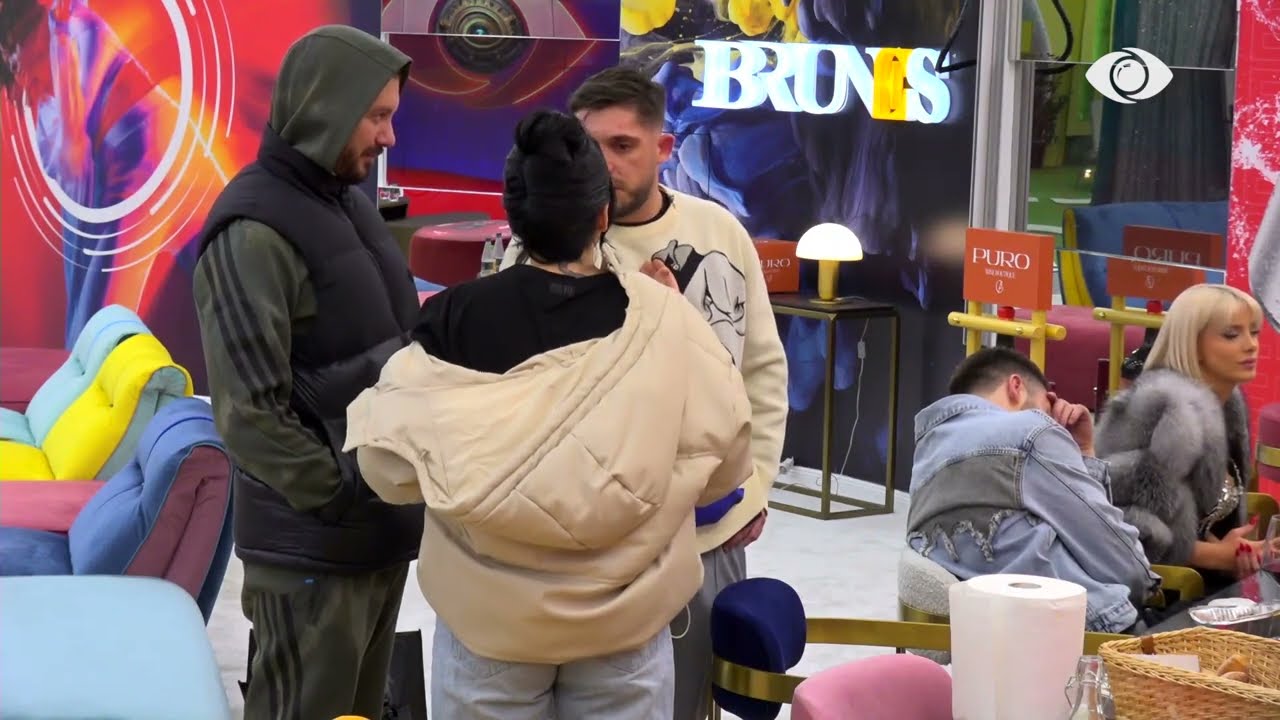 “Po fle gjumë në divan sikurse kalova dhimbjet e mija”/Roza: Më jepni dy shtiza të thur çorape leshi