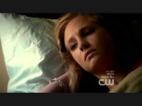 The Vampire Diaries 3x11- Klaus salva Caroline.wmv