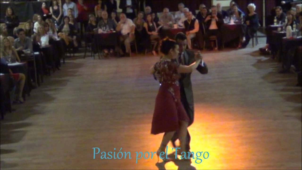 PAO SANZ y FACUNDO DE LA CRUZ Bailando el Vals  MIEDO en YIRA YIRA MILONGA