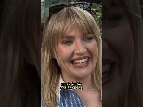Self Esteem on phone vs faces at gigs