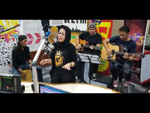 Kau Tetap Dalam Anganku - Azie | Jom Jam Akustik | 27 September 2019