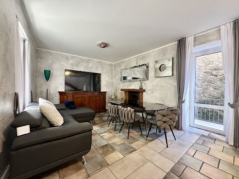 Vendesi CASA Ristrutturata Dongo Lago di Como con Balconi | Agenzia Immobiliare Tre Pievi