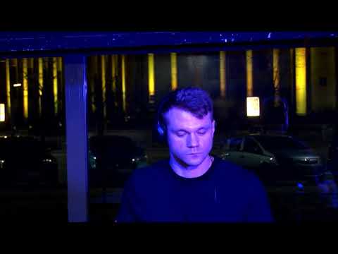 The Blue Oyster: Anton Valery / 14.12 / 19 - 20