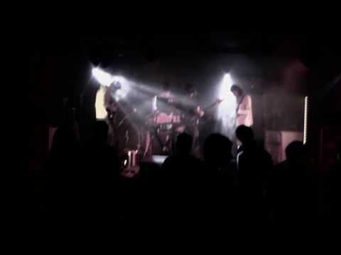 Kraater live in Les club at Gazelle of Death Presentation