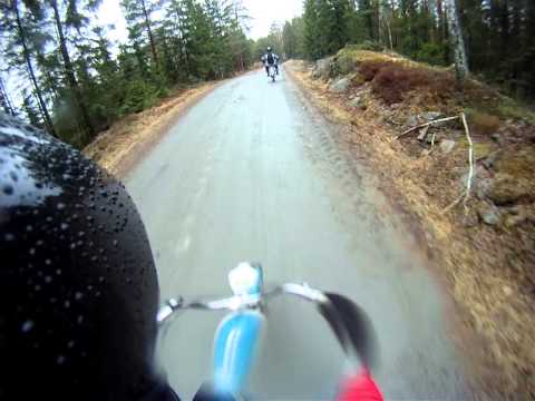 Chickenrally 2012 Skogsbiten innan tollered. Goprokamera! ( Hjälmkamera )