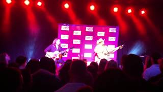 Chris Cagle Wal-Mart Parking Lot Live Acoustic Encore 4/11/12