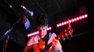 Darren Criss @ the borderline Part 4 - Sophomore