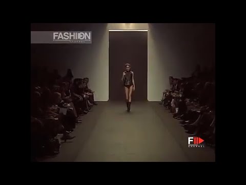 Fendi spring-summer 2002 OFFICIAL AND ORIGINAL VIDEO