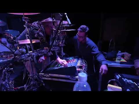 Yes Miscellany: 4/24/24 - Tavistock - Backstage footage