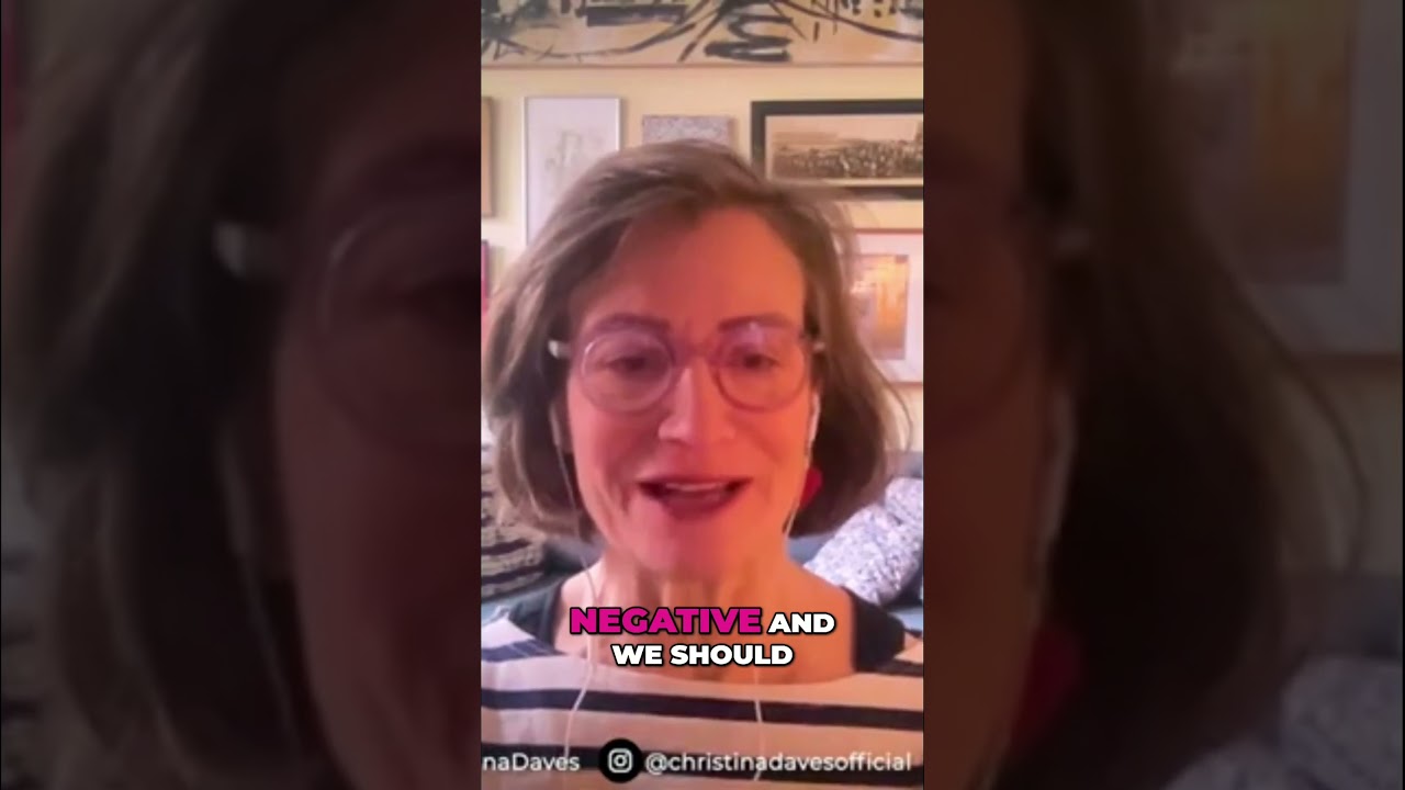 The Beauty of Aging  Embracing Life's Next Chapter! #agelessfashion #podcast  #livingagelessandbold