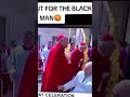 Regarde Comment Le Pape Traîne Un Prêtre Noir C Est Triste Partager ça Papefrançois Catholic