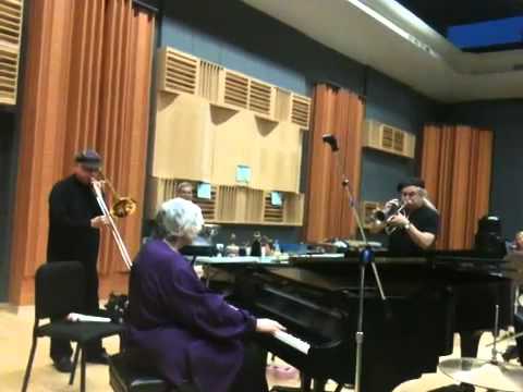 Free Improvisation Trio with Julie, Patrick and Harold at Art of Improvisation - Music for People