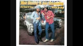 Moe Bandy & Joe Stampley / Tell Ol' I Ain't Here (He Better Get On Home)