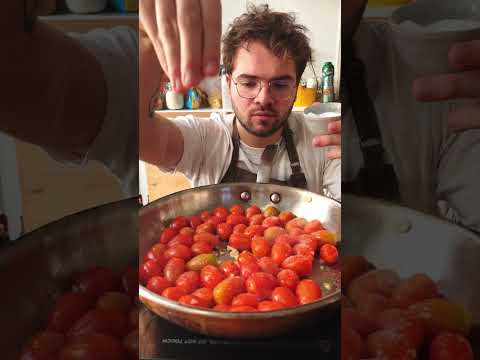 Spicy and Garlicky Cherry Tomato Pasta