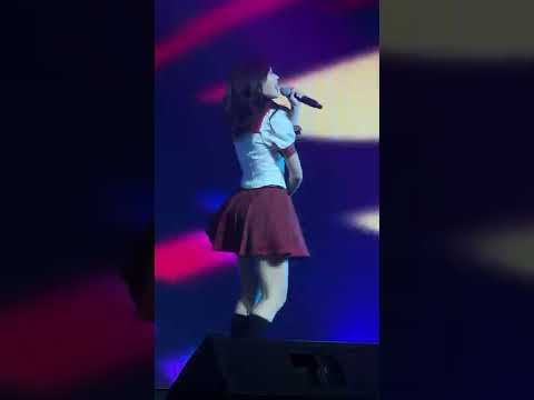 「Skirt, Hirari – พลิ้ว」Focus #NoeyBNK48