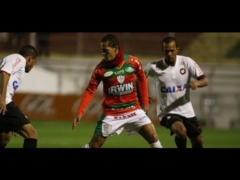 Portuguesa 2 x 3 Atlético-PR - Melhores Momentos - Brasileirão - 27/07/2013