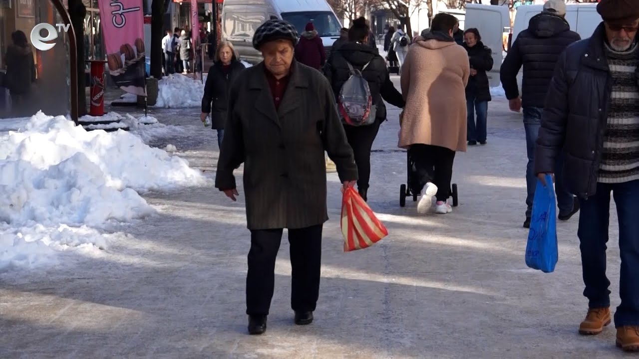 В Смолян множество пострадали след падане заради заледените улици и тротоари