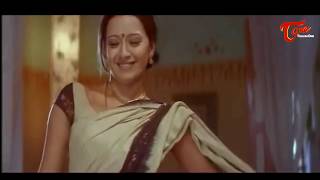 Reema Sen Saree Removing Scene  Best Romantic Scen
