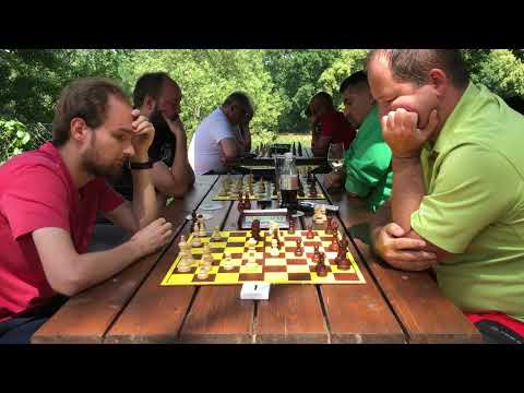 FM Gustav Brejník - GM Miloš Jirovský (ŠACHISTÉ KERSKU 2022)