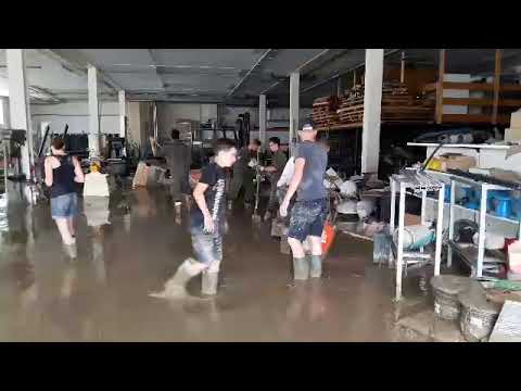 Unwetter im Pingau: Aufräumarbeiten in Uttendorf