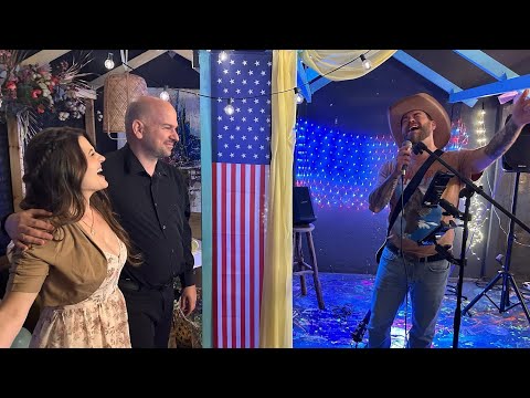 Erster Auftritt, nach dem Auswandern, als Country Sänger in den USA.