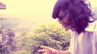 Download lagu OST 7 Ramadan-'WUJUD' BY ROMAN Feat Mira (TILU) &Amylea  VIDEO mp3