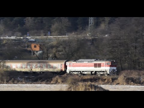 Rušeň 757.014-6 na regionálnom rýchliku RR823 pri Šalkovej smer Margecany