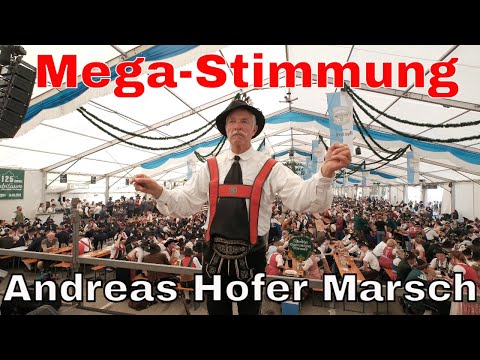 Musikkapelle Partenkirchen spielt den Andreas Hofer Marsch beim Alpenregionstreffen in Garmisch