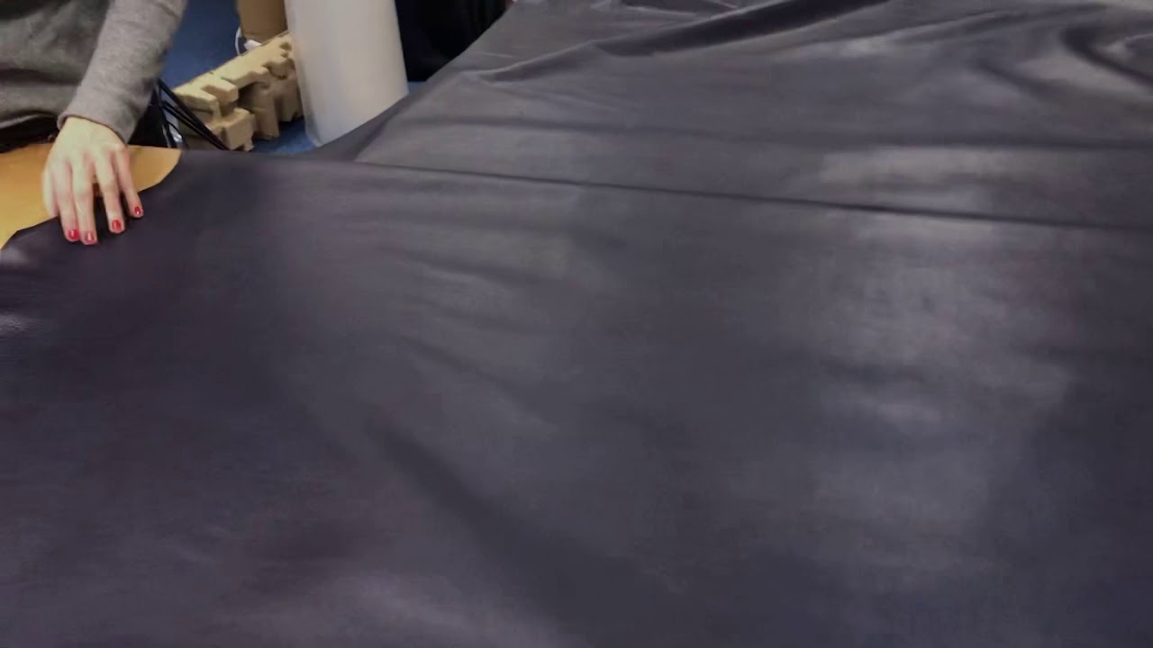 Cuir pleine fleur Veau Lisse Souple Classique Bleu Marine