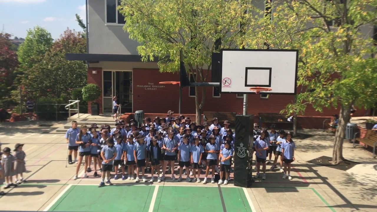 Ivanhoe Grammar school students perform Sesere Eeye