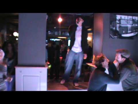 Staz performs "Airplanes" cover LIVE @ Madhouse club in Riga