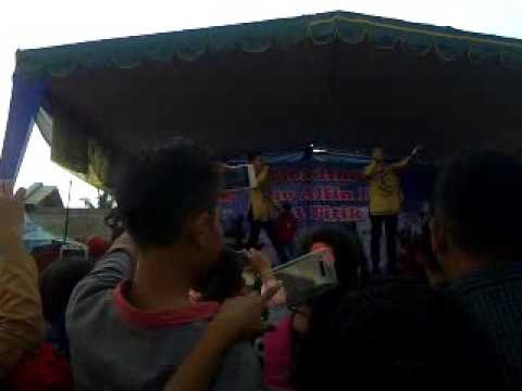 Ni..duo alfin lagi nyanyi di daerah medan