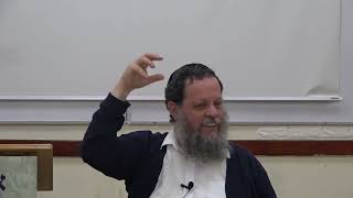 אסתר פרק ב | הרב אהרן פרידמן, ראש הישיבה (ישיבת כרם ביבנה) - התמונה מוצגת ישירות מתוך אתר האינטרנט יוטיוב. זכויות היוצרים בתמונה שייכות ליוצרה. קישור קרדיט למקור התוכן נמצא בתוך דף הסרטון