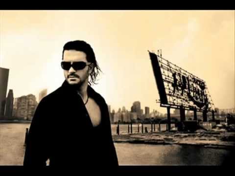 Ricardo Arjona Duele Verte.wmv